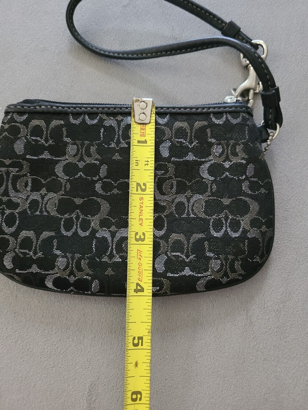 Coach wristlet - Picture 6 of 6